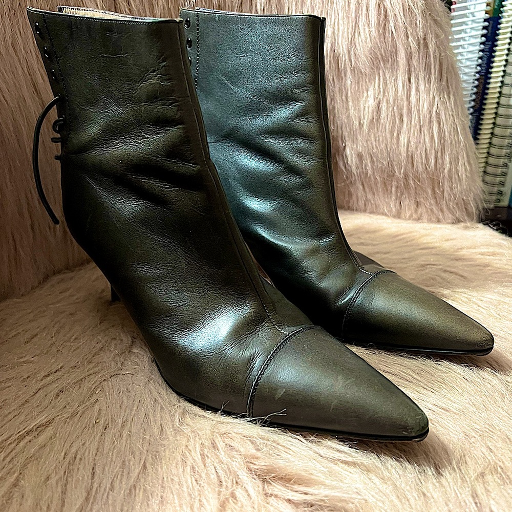 Manolo Blahnik Pointed leather Booties Size 36.5